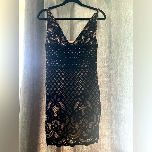 Stylestalker LANI MINI DRESS Small WORN ONCE LIKE NEW/EXCELLENT CONDITION - Picture 3 of 8